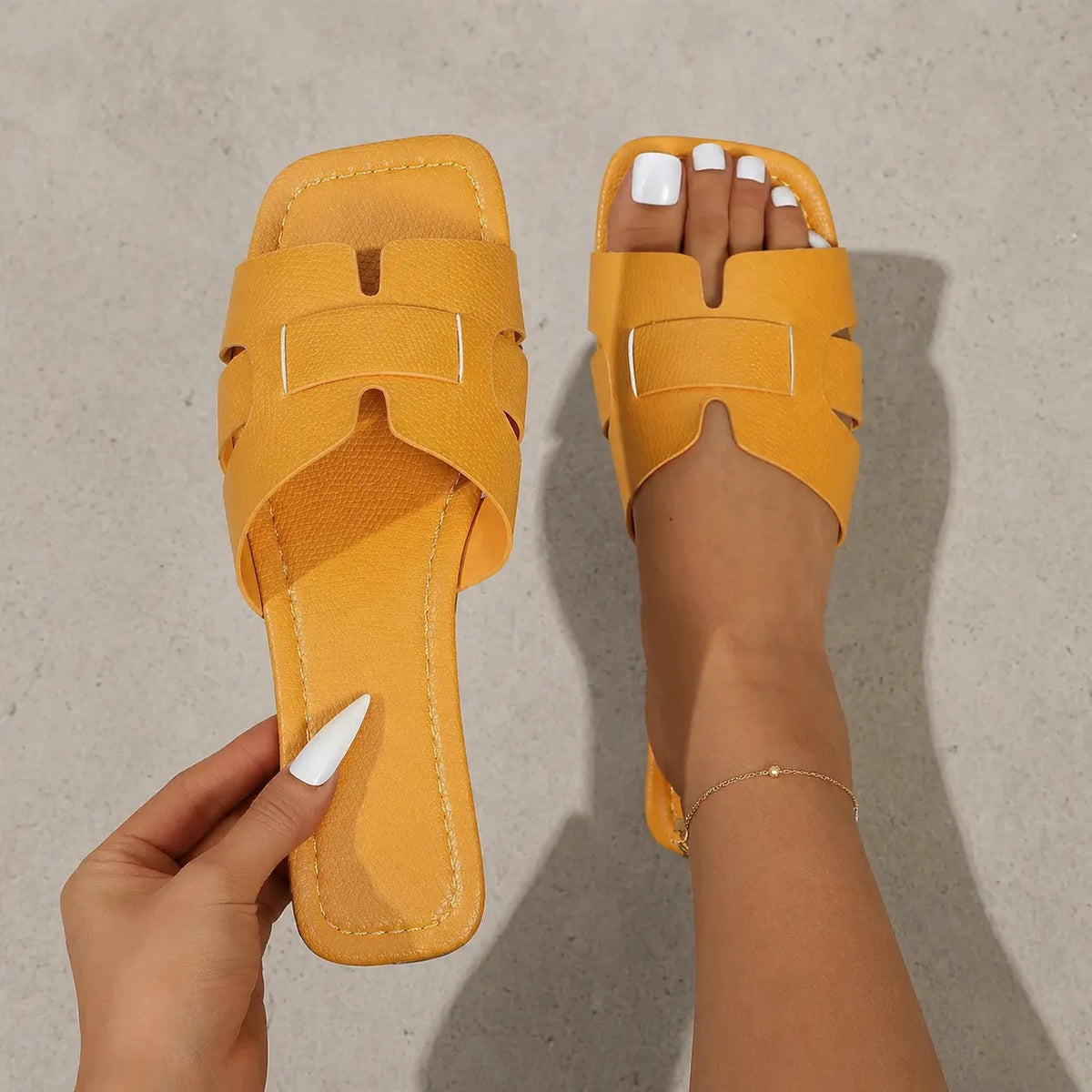 Mule effet reptile femme Celestina | Découpe en H