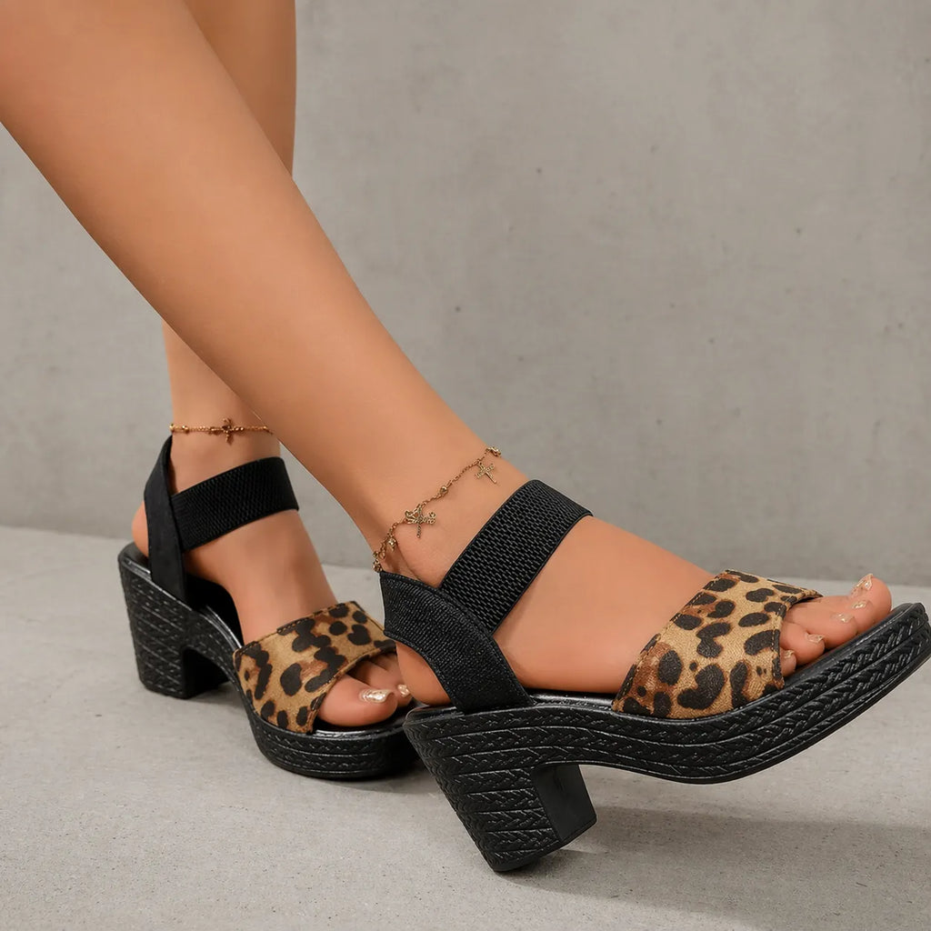 Sandale femme léopard Noctara | Talon bloc carré suède