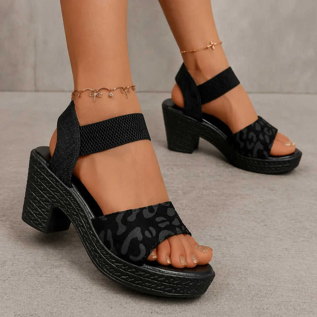 Sandale femme léopard Noctara | Talon bloc carré suède