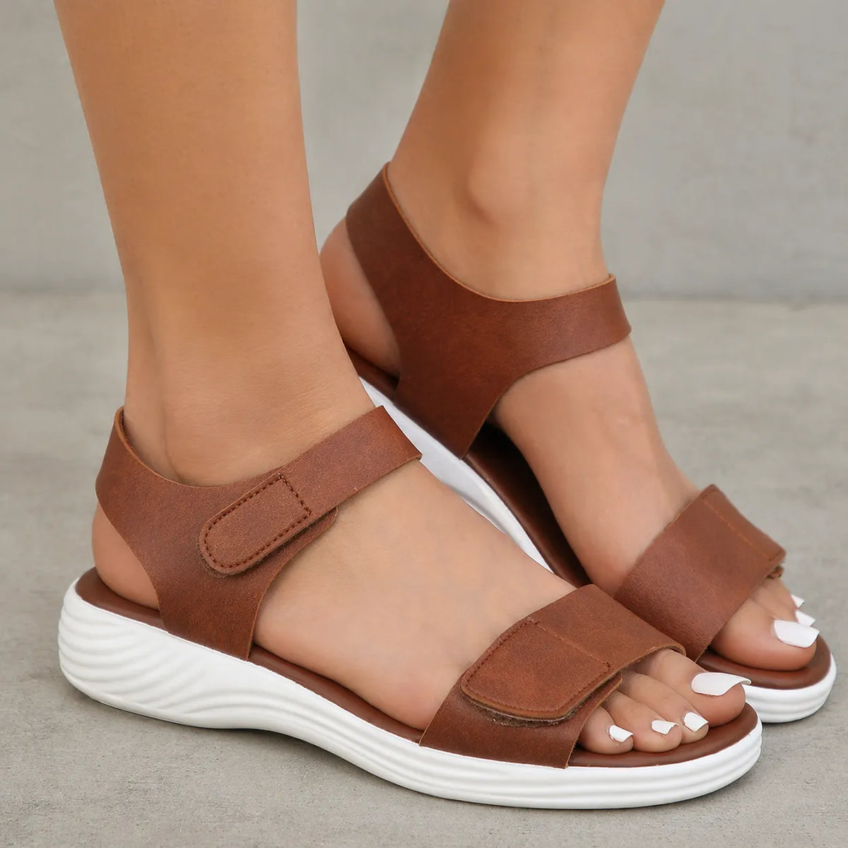 Sandales femme confortable Expedia | Cuir double velcro