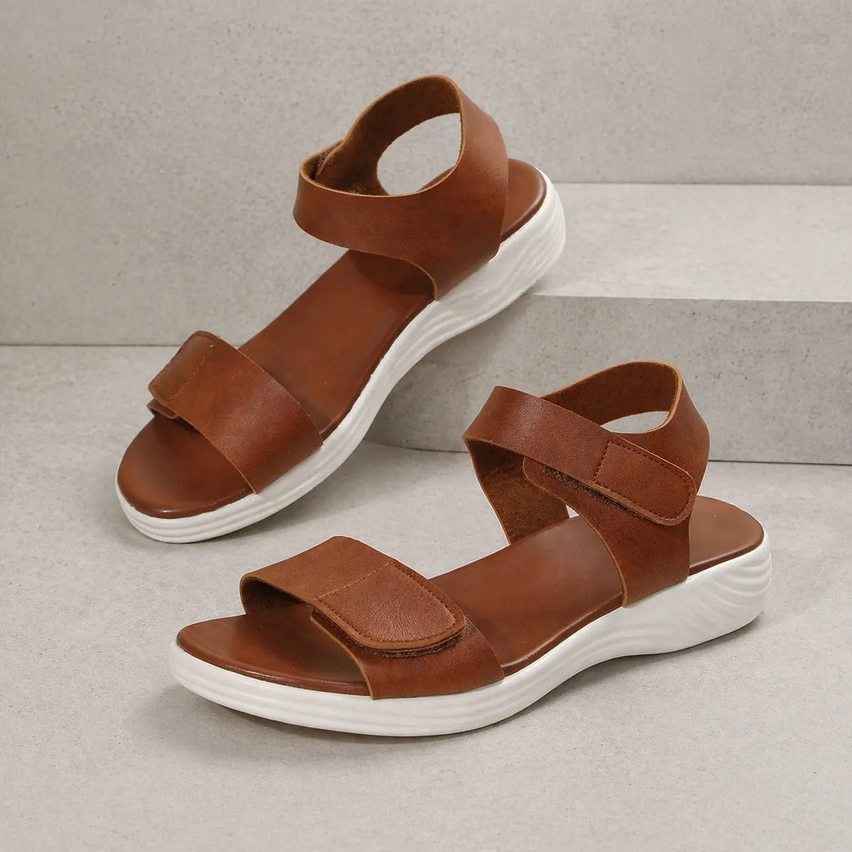 Sandales femme confortable Expedia | Cuir double velcro